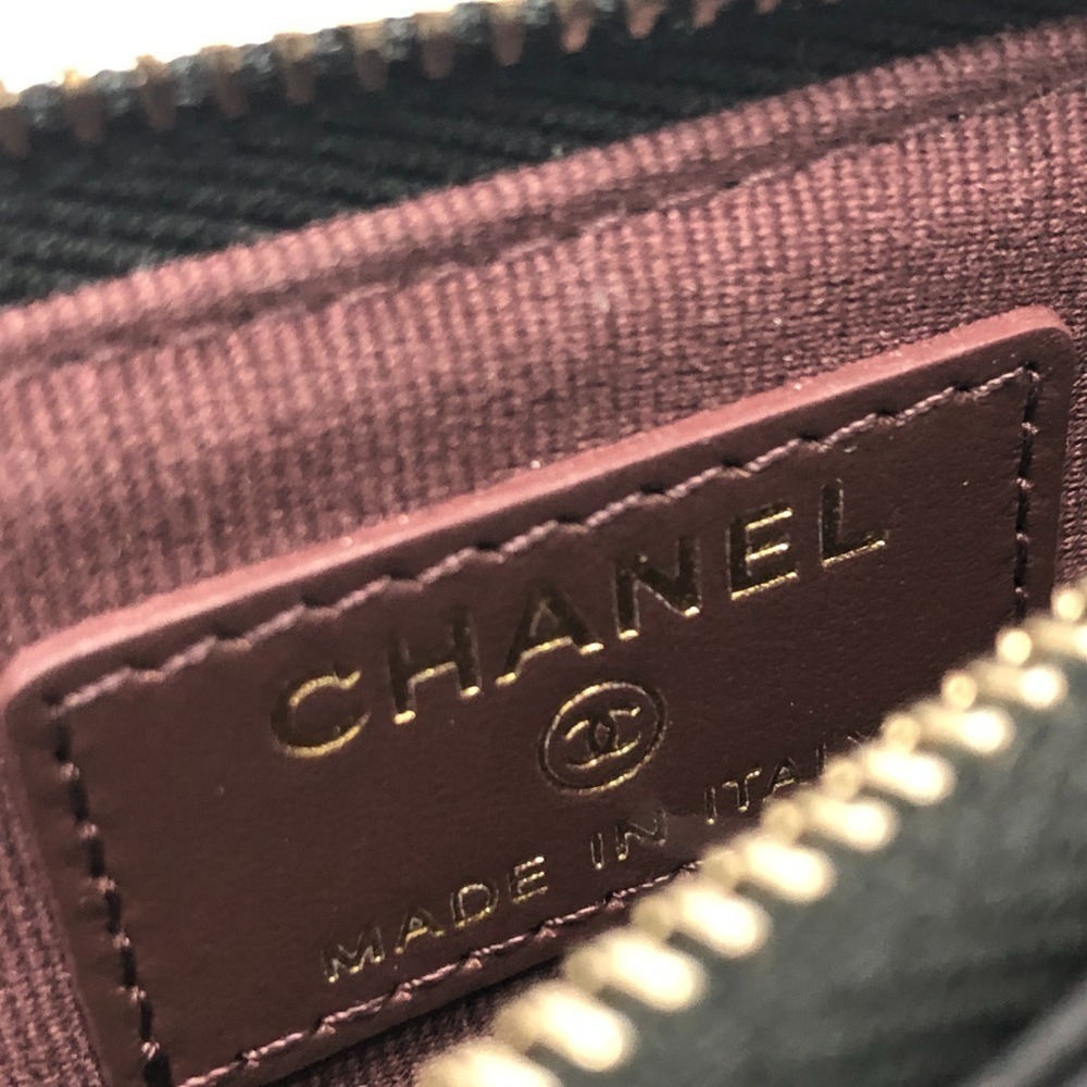 CHANEL Black Caviar Leather Logo Wallet - Picture 13 of 15